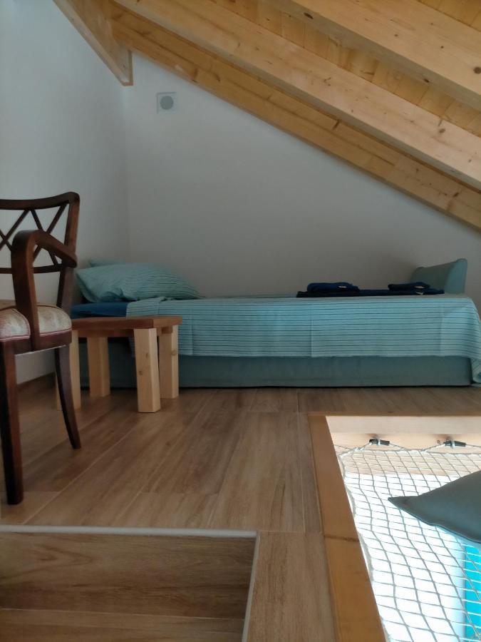 Farm stay Zenestrin